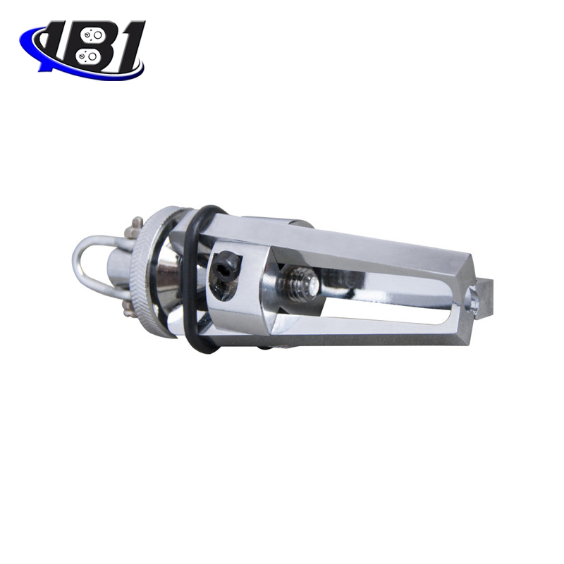 Three-jaw flat buckle clamp